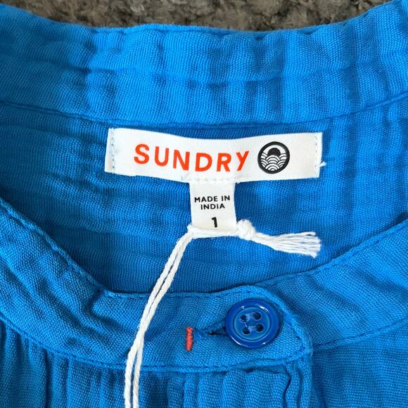 Sundry Women's Button Up Tunic Top Size 1/Small Blue Oversized Minimalist NWT - Picture 6 of 9